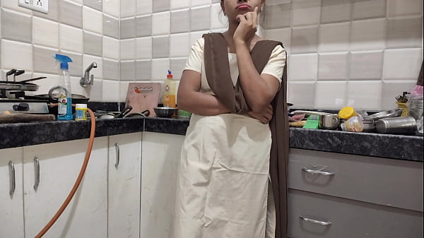 भड़कीली देसी कॉलेजर बिटिया सीधा क्लास से आकर सौतेले भाई के साथ धमाल मचा दिया