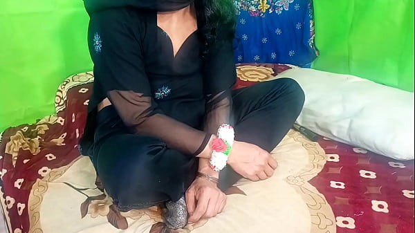 Bhabhi Muslim Seksi Dihardcore Anusnya Sampai Sobek Gaya Doggystyle Sama Kontol Dewa India