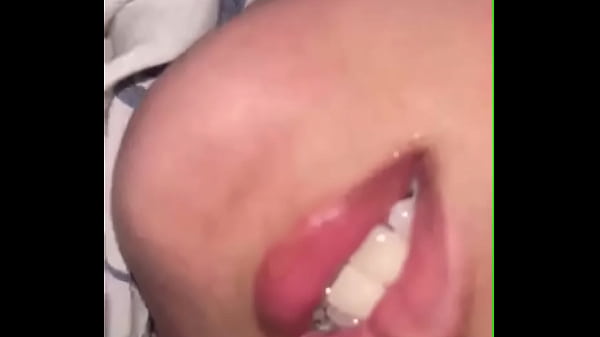 Tante Kesepian Minta Dipijat Sampai Lemas, Badannya Pegel Pengen Digoyang