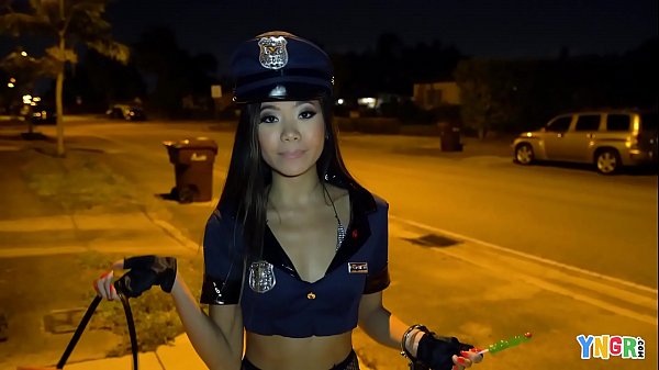 Vina Sky, Remaja Asia Yang Dihardcore Di Malam Halloween