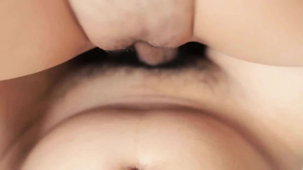 Watch Indonesian Girls Relaxing Without Wearing Panties And Their Pussies Are Wet
