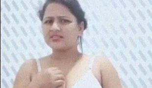 Ibu India Nakal Pamer Tubuh Telanjang Di Video Mesra