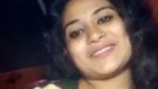 Tante Mallu Telanjang Bugil, Puting Susu Montok Menggoda Saat Video Call