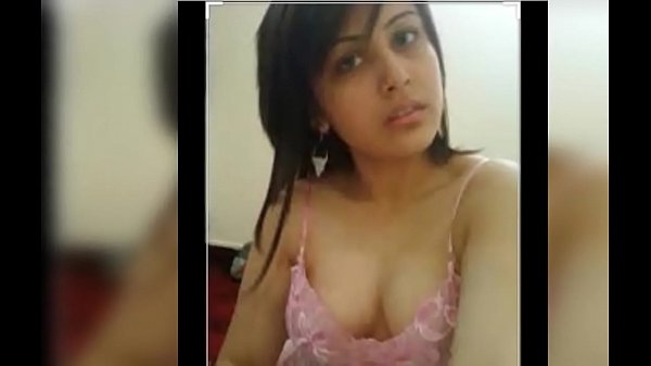 Neha Digilir Habis-habisan Oleh Supirnya – Cerita Panas Dengan Suara Hindi
