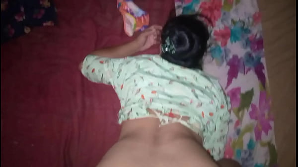 Desi Cewek Lagi Digebukin Peluk Sampe Lemes.
