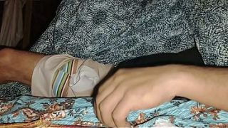 Malam Ini Mama Tiri Bikin Aku Enak Banget, Aku Masukin Dua Jari Ke Memeknya Sampai Airnya Keluar Deras.