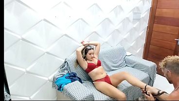 Ibu Mertuaku Yang Masih Muda Sendirian Di Rumah, Haus Belaian. Begitu Aku Datang, Dia Langsung Membujukku Untuk Menikmati Bokong Ketatnya Sampai Aku Puas. Vagninho Dan Vivi Si Nakal.
