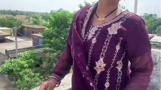 Bhojpuri Desi Bhabhi Kas Ke Apni Chut Aur Badan Ka Maza Diya, Hindi Audio Mein Suno.