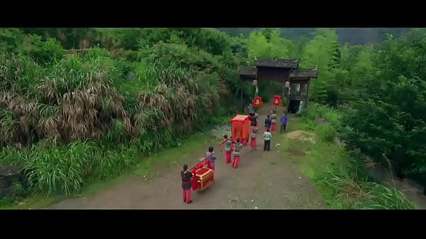 Phim Cổ Trang Trung Hoa: Những Cuộc Tình Nồng Cháy Trên Giường Gối
