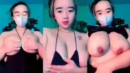 Jijiw Host Mangolive, Goyangnya Bikin Ngilu, Muka Cantik Tapi Kelakuannya Binal Banget.