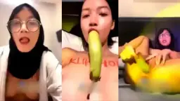 Panya Jilbab Live Colmek Pake Timun, Muncrat Basah