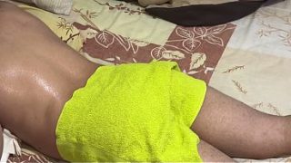 Ibu Mertua Montok Bantuin Mantu, Pijatan Berubah Jadi Panas Bikin Ngilu.