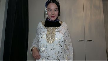Pov – Ngewein Adik Tiri Muslimah Berhijab, Romantis Bikin Mules
