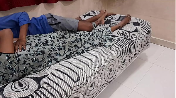 Cewek India Montok Digenjot Habis Sama Suaminya Yang Kurus Kering, Crot Di Dalem, Full Hindi.