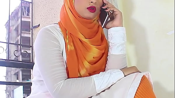 Salma Cewek Muslimah Nakal Ngentot Temennya Pake Audio Hindi Mesum