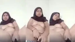 Abg Hijab Coklat Lagi Asyik Nyobain Colmek Pake Terong, Sampe Basah.