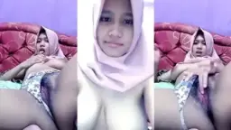 Abg Hijab Colmek 2, Mainin Lubang Basah Sambil Nahan Desah.