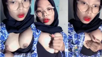 Abg Hijab Sma Toge, Toketnya Nyempil Keluar.