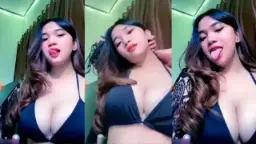 Putri Naya, Abg Montok, Ganti Bh Bikin Ngiler!