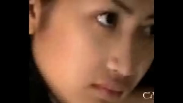 Model Indonesia Bikin Ngilu, Goyangannya Bikin Minta Jatah