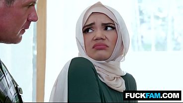 Ngentot Pertama Si Hijabi Imut Sama Tukang Ledeng Naudi Nala, Jason Sarcinelli—becek, Basah, Nggak Karuan.