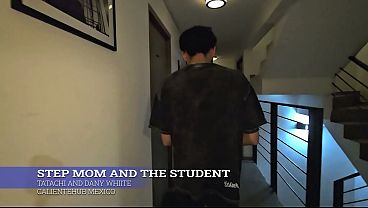 Ibu Tiri Lagi Ngajarin Murid Panas, Sampai Basah Keringetan.