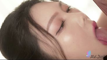 Gadis Cina Seksi Ban Ban Digenjot Keras Banget.
