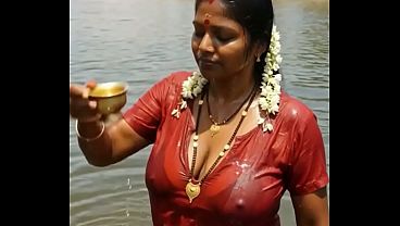 Bikin Desi Bhabhi Ai Makin Greget, Bikin Bayangin Doang Udah Basah.