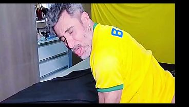 Orang Arab Datang Ke Brasil Dan Mencocol Lubang Pantat Si Gagah Brasil (cuplikan)