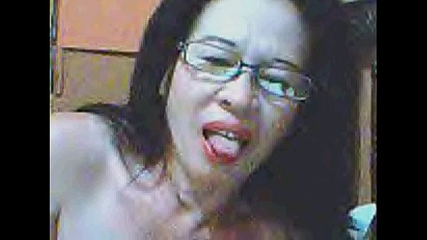 Filipina Mainin Webcam Sambil Crot-crotan, Bikin Makin Basah.