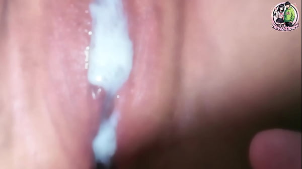 สาวไทยแอบโดนเย็ดตอนผัวไม่ออกบ้าน น้ำแตกใส่หีแบบจัดเต็ม Creampie สดๆ