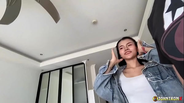 Tonton Aja Johntronx, Gua Crot Dalem Tante Muda Thailand Yang Nyepongnya Bikin Mampus.