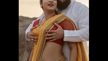 Desi Bhabhi Saree Te Boobs Dabake Kare Pyar Ki Raat