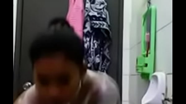 Narsis Banget Sih, Sampe Pengen Liat Diri Sendiri Lagi Sambil Ngelus-ngelus Badan