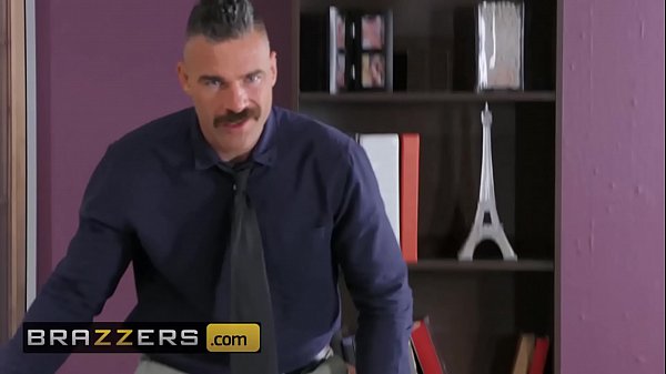 Teteh Besar Di Kantor – (monique Alexander, Charles Dera) – Bos Dikendalikan Dari Jauh – Brazzers
