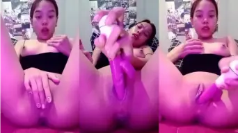 Anggi Nafsu Banget Colok Dildo Ke Semua Lubang Sampe Basah Kuyup.