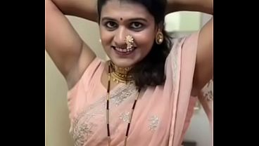 Cewek India Seksi Pamer Ketiak Bikin Ngilu