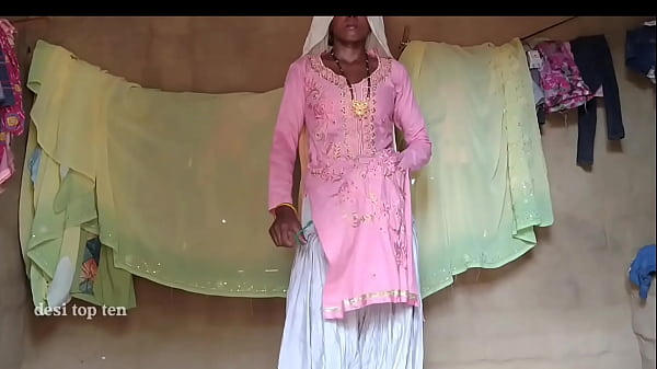 सेक्सी बीवी ने जोरदार चूत चाटी, फिर मोटे लंड से देसी चूत चोदी – देसी हिंदी सेक्सी विडियो