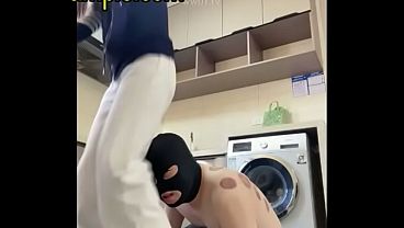 Cewek China Galak, Bikin Lo Nunduk Sambil Ngaceng.
