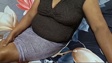 Ibu Tiri Asia Horny Lagi Liburan, Siap Digebukin Di Kamar Hotel.