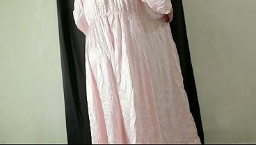 Bokep Indo Cobain Baju Baru, Pantat Gede Montok Bikin Ngaceng Abis