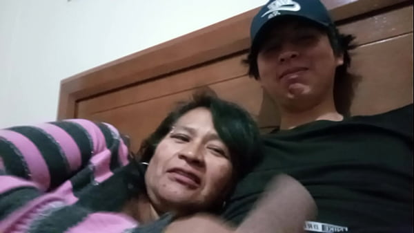 Dengan Ibu Mertuaku, Malam Penuh Gairah Yang Bikin Nafsu Naik.