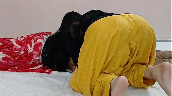 Bhabhi Ngocok Memek Sempit Basah Keringetan Video Seks Hindi