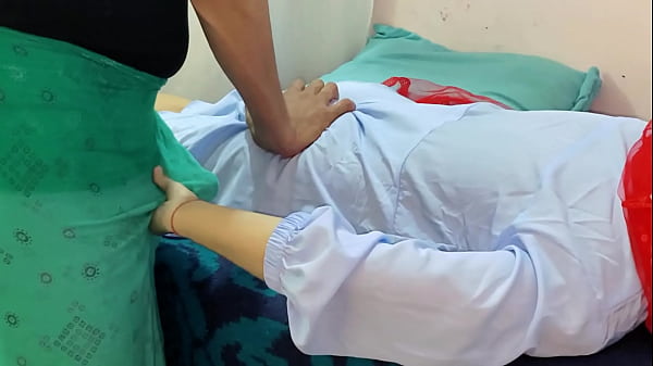 Malkin Udah Siapin Servisnya Biar Ngewe Pake Suara Hot Hindi.